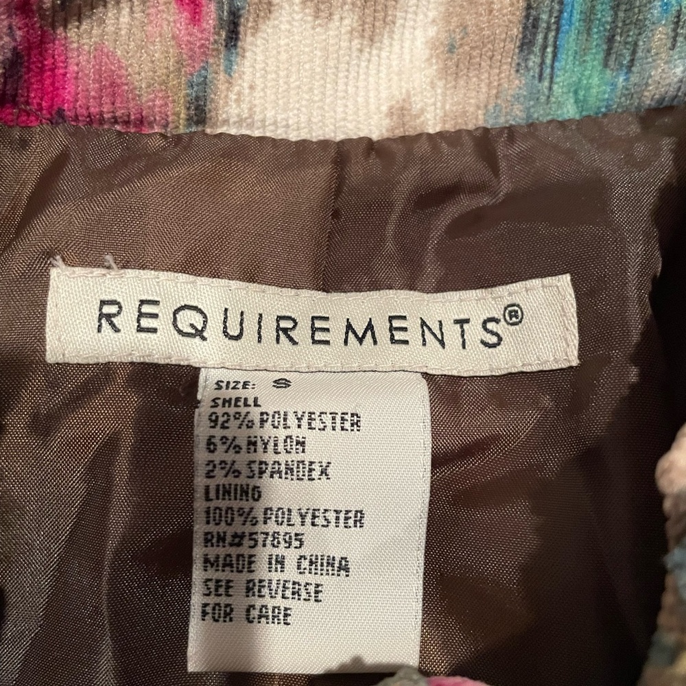 Requirements jacket - Picture 3 of 3